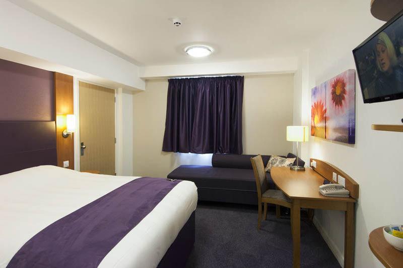 Premier Inn Pontypool Exterior photo